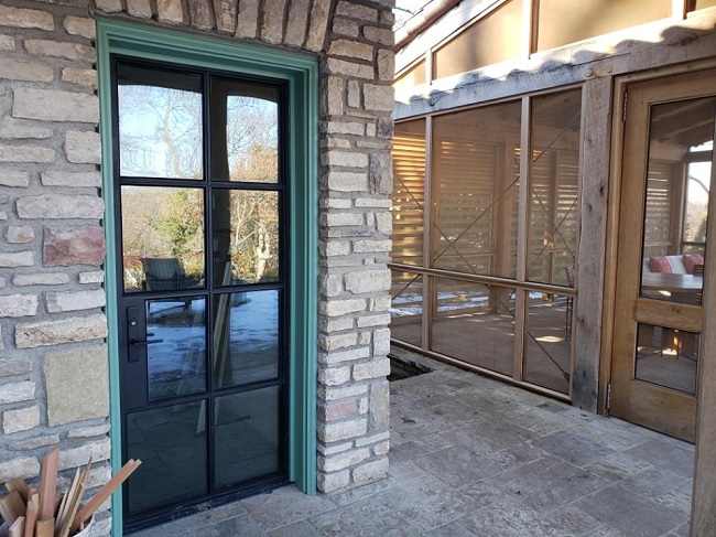 5 Must-Have Features of Modern Doors